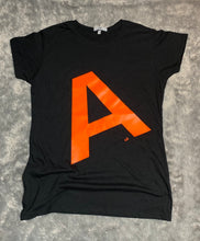 Load image into Gallery viewer, T-SHIRT
